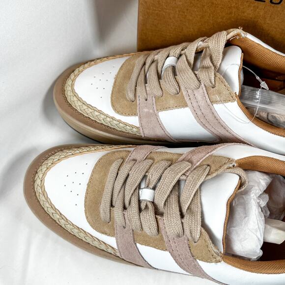 LUCKY BRAND Halinna Low Top Sneaker Fall Biege Size 10 - Picture 2 of 9